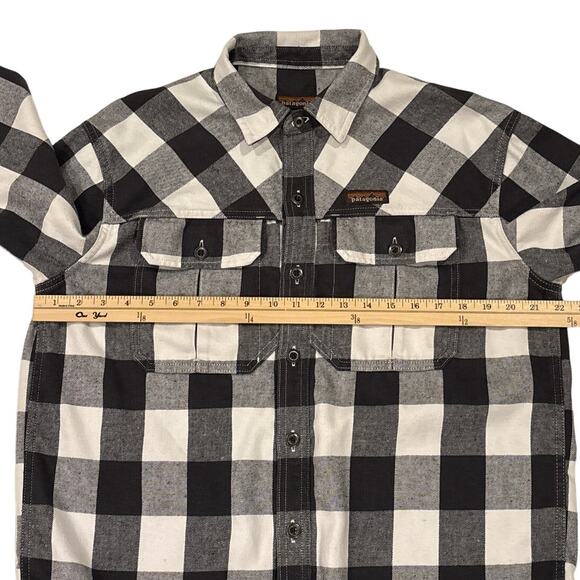 Patagonia Farriers Work Shirt Mens Sz Medium Buffalo Plaid Hemp Blend Button Up - Picture 9 of 10